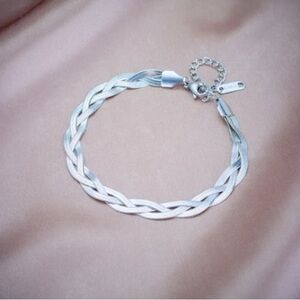 Silver Crossover Snake Chain Bracelet